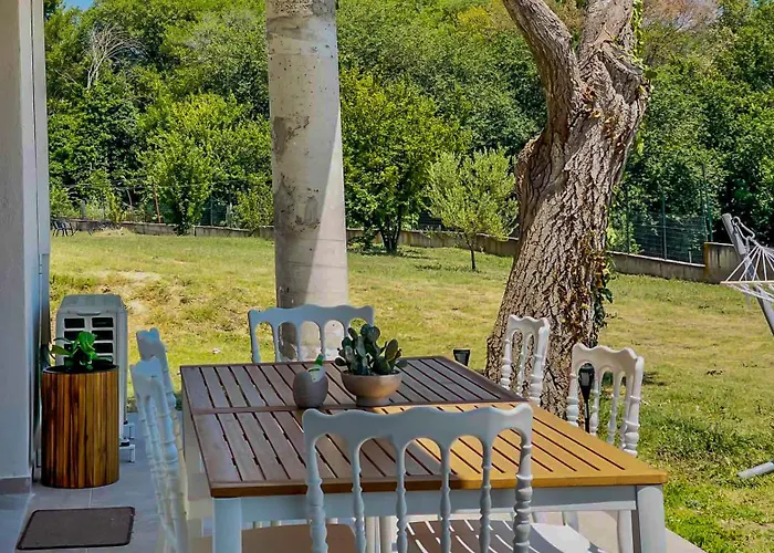 Oasis Acropolis Serres Next To Center